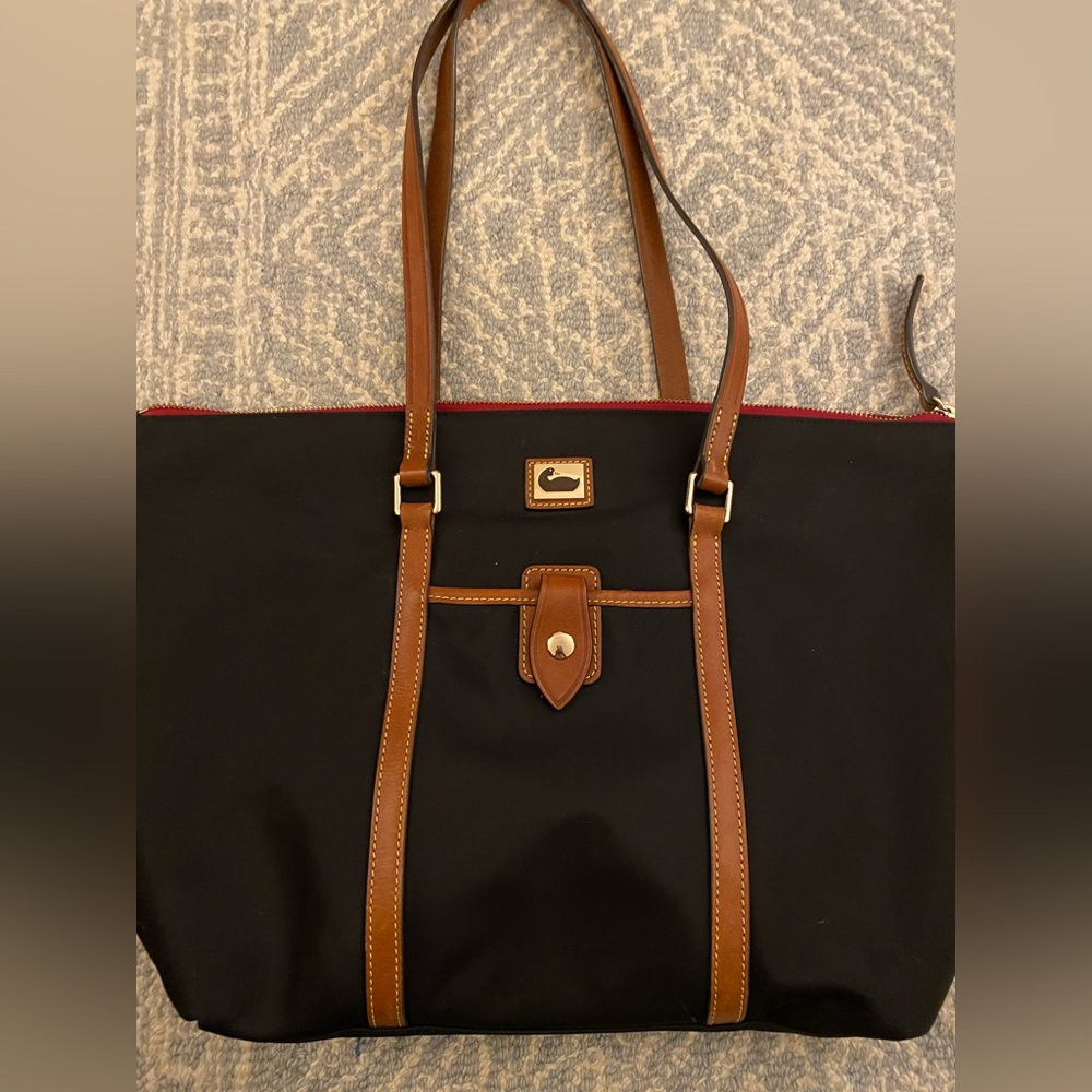 Dooney and Bourke tote